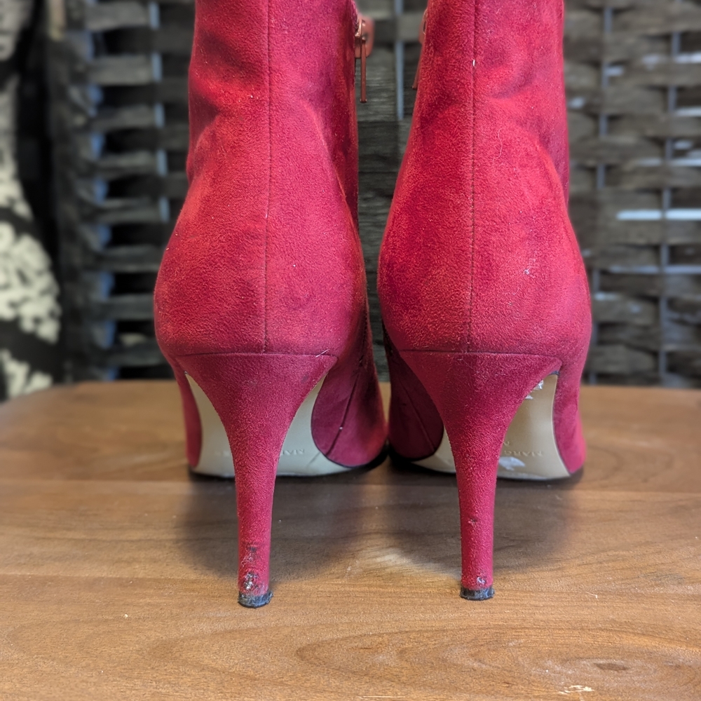 Marc Fisher Women's Red Peep-Toe Ankle Boots Suede Look Office Chic Sz 9.5 - Picture 4 of 8